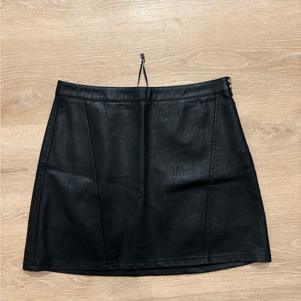 Zara Black Faux Leather Mini Skirt